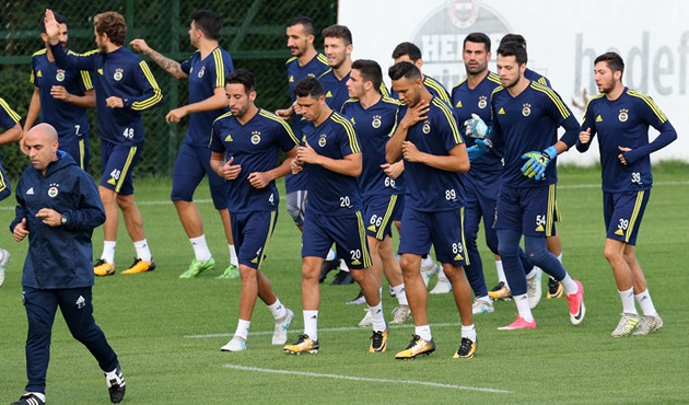 Fenerbahçe, Vardar maçı hazırlıklarını tamamladı