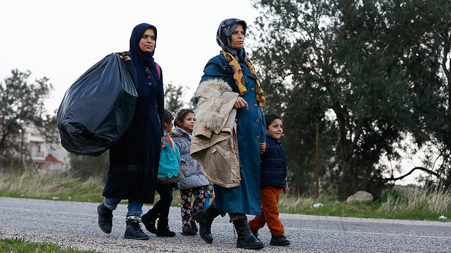 50 bin kişi Suriye'ye geçti