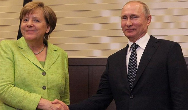 Merkel ile Putin Kuzey Kore'yi görüştü