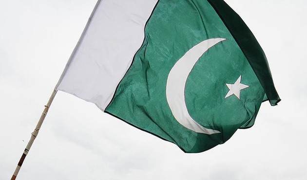 Pakistan'da ara seçimi Gülsüm Navaz kazandı