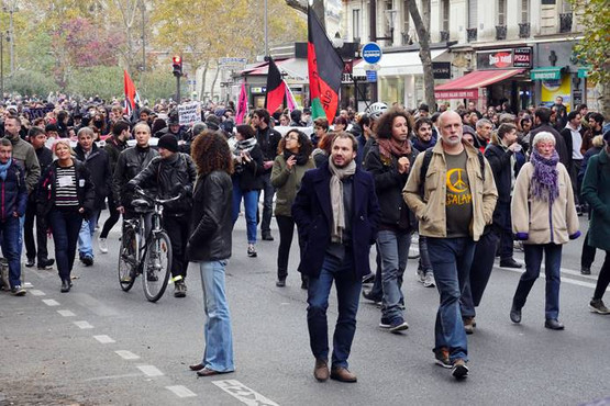 Sendikalardan Macron’un reformlarına karşı yürüyüş 