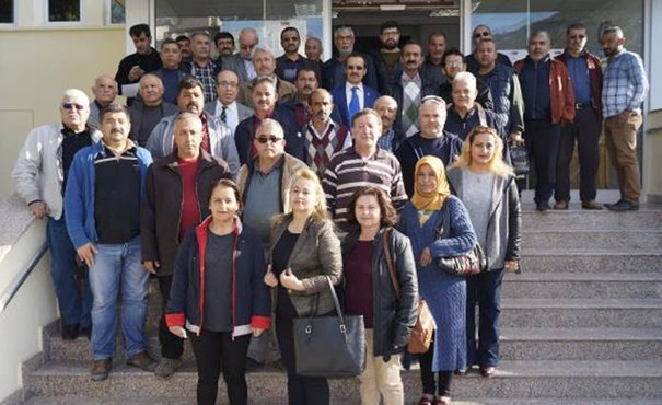 Antalya'da MHP'den 60 kişi istifa etti