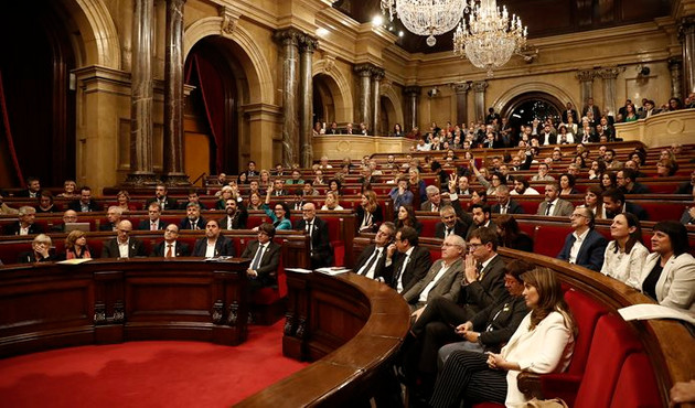 Katalan bakanları için tutuklama emri