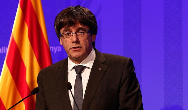 Katalan lider Puigdemont için 'kırmızı bülten' çıkarıldı