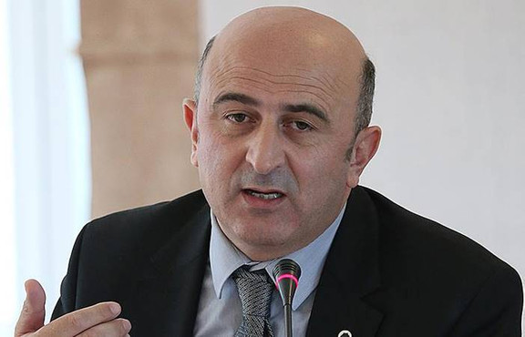 Eminağaoğlu CHP Genel Başkanlığı'na aday oldu