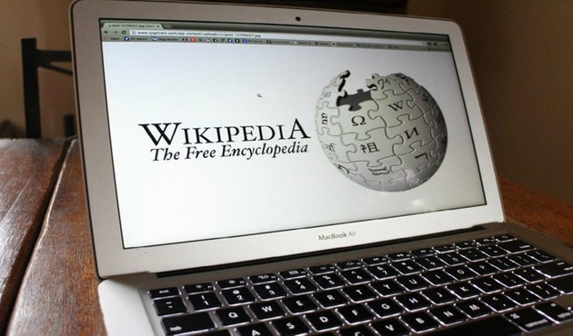 Bakan Turhan: Wikipedia yetkilileriyle görüşmeler sürüyor