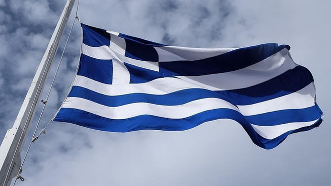 Yunanistan savaş gemisi almak için halktan yardım toplayacak