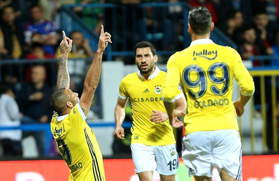 Fenerbahçe hala umutlu: 7-0