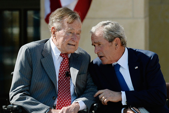 ABD eski başkanı Bush hastaneye kaldırıldı