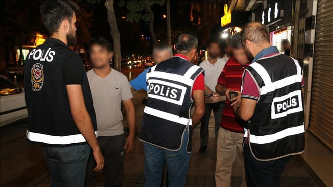 Binlerce polisle 'Türkiye Huzur Arife Uygulaması'