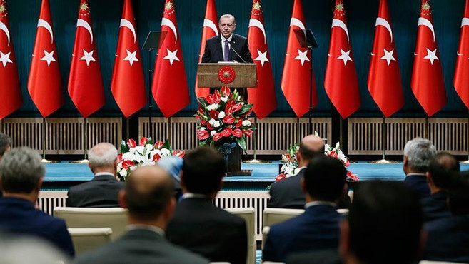 Erdoğan: Terör örgütüne teslim edilmiş belediyeler borç batağındaydı