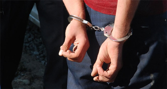 Interpol tarafından aranan 2 kişi Bursa'da yakalandı