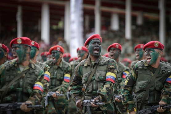 Venezuela ordusu ayaklanma çağrısı yapan askerleri yakaladı
