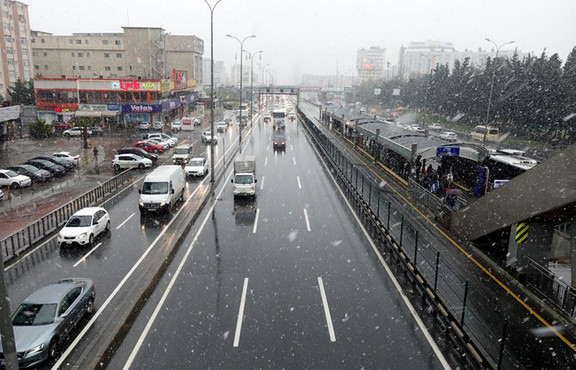 AKOM'dan İstanbul için akşam saatlerinde şiddetli kar uyarısı