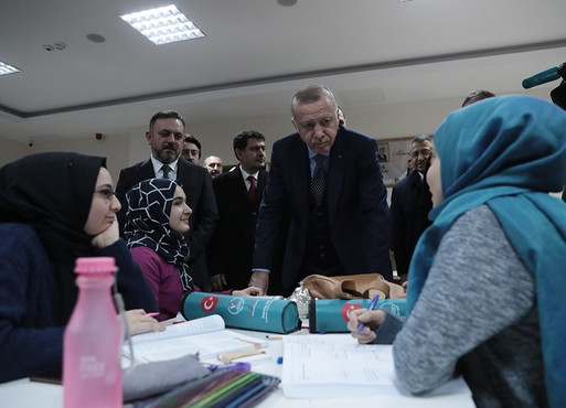 Erdoğan: Ankara'yı bizim metrobüsle tanıştırmamız lazım