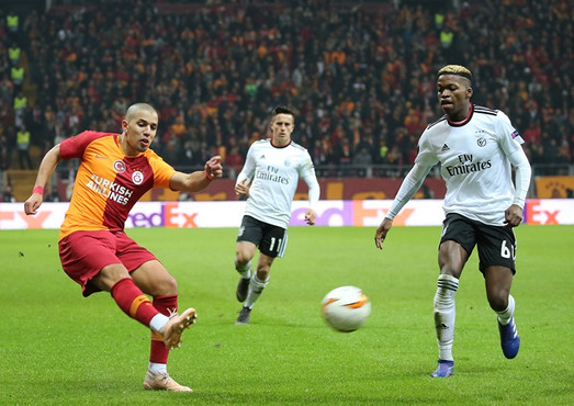 Galatasaray tur şansını zora soktu