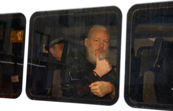 Assange'ın iade davası başlıyor