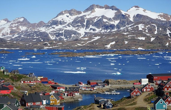 Grönland'dan Trump'a yanıt: Satılık değiliz