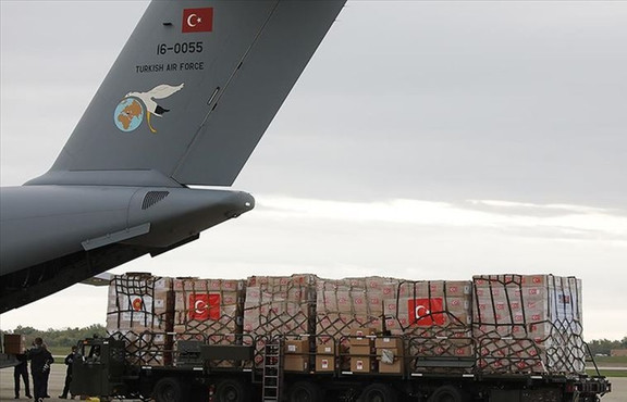Türkiye'nin ikinci yardım uçağı ABD'ye ulaştı