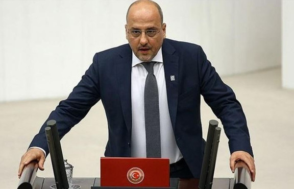 Ahmet Şık HDP'den istifa etti