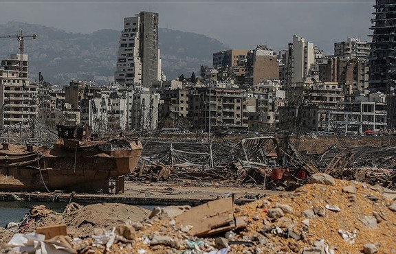 Lübnan'da büyük patlamanın ardından Maliye Bakanı da istifa etti
