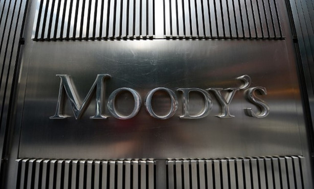 Moody's 13 Türk bankasının notunu indirdi
