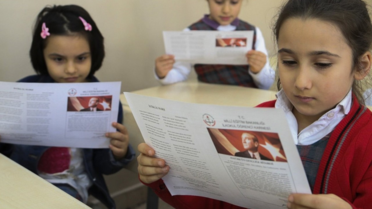 e-Okul VBSden karne notları öğrenilebiliyor - Dünya Gazetesi