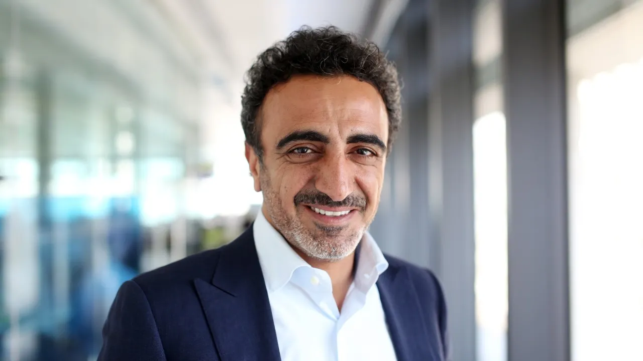 unlu girisimci hamdi ulukaya abd lilere kahve icirecek dunya gazetesi