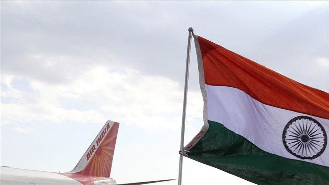 Hindistan'da hava yolu şirketi Air India, Tel Aviv'e uçuşlarını askıya alma kararını uzattı