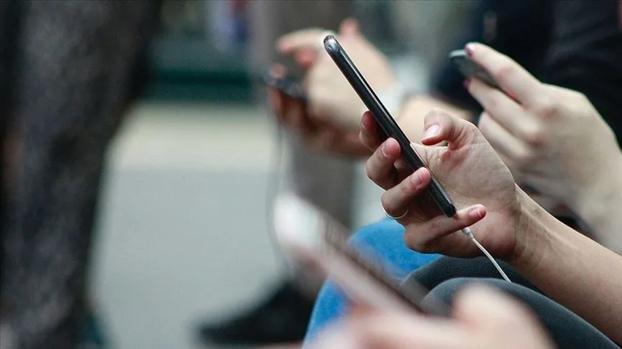 33 milyon yazılım saldırısı! İşte mobil bankacılık kullanırken dikkat edilmesi gerekenler! 33 milyon yazılım saldırısı! İşte mobil bankacılık kullanırken dikkat edilmesi gerekenler!