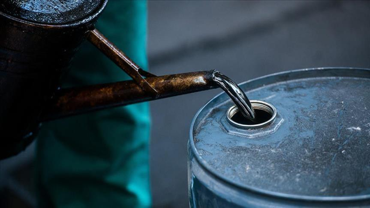 Petrol fiyatları düşüş sonrası toparlanıyor! Destek ve direnç seviyeleri ne? Petrol fiyatları düşüş sonrası toparlanıyor! Destek ve direnç seviyeleri ne?