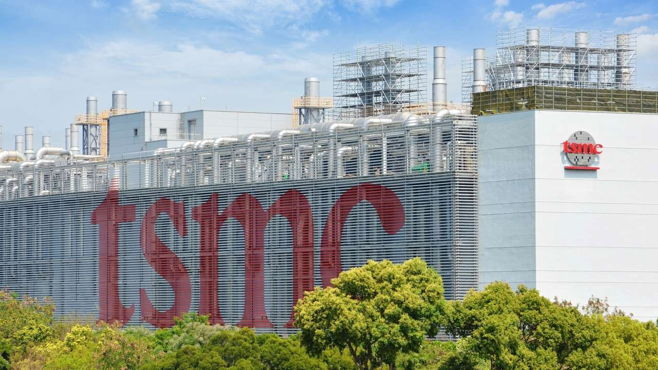 Çip devi TSMC’nin gelirleri şubat ayında yıllık yüzde 43 arttı Çip devi TSMC’nin gelirleri şubat ayında yıllık yüzde 43 arttı