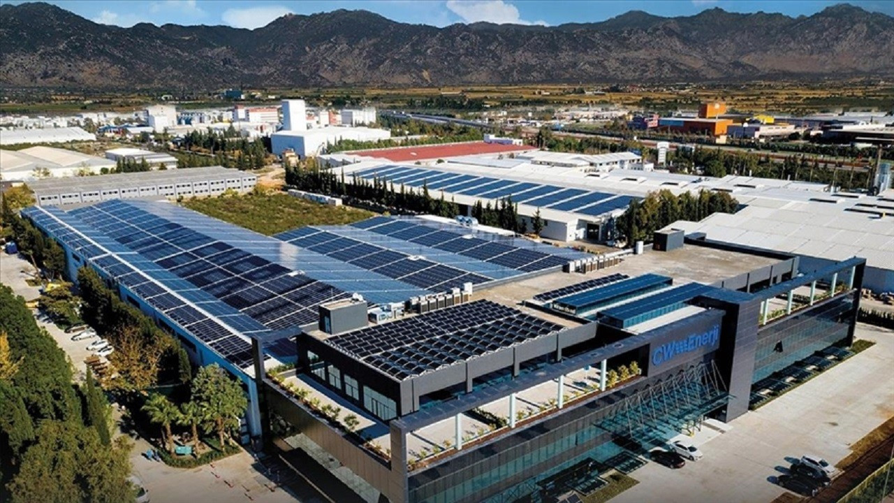 CW Enerji’den milyon dolarlık güneş enerjisi santrali anlaşması CW Enerji’den milyon dolarlık güneş enerjisi santrali anlaşması