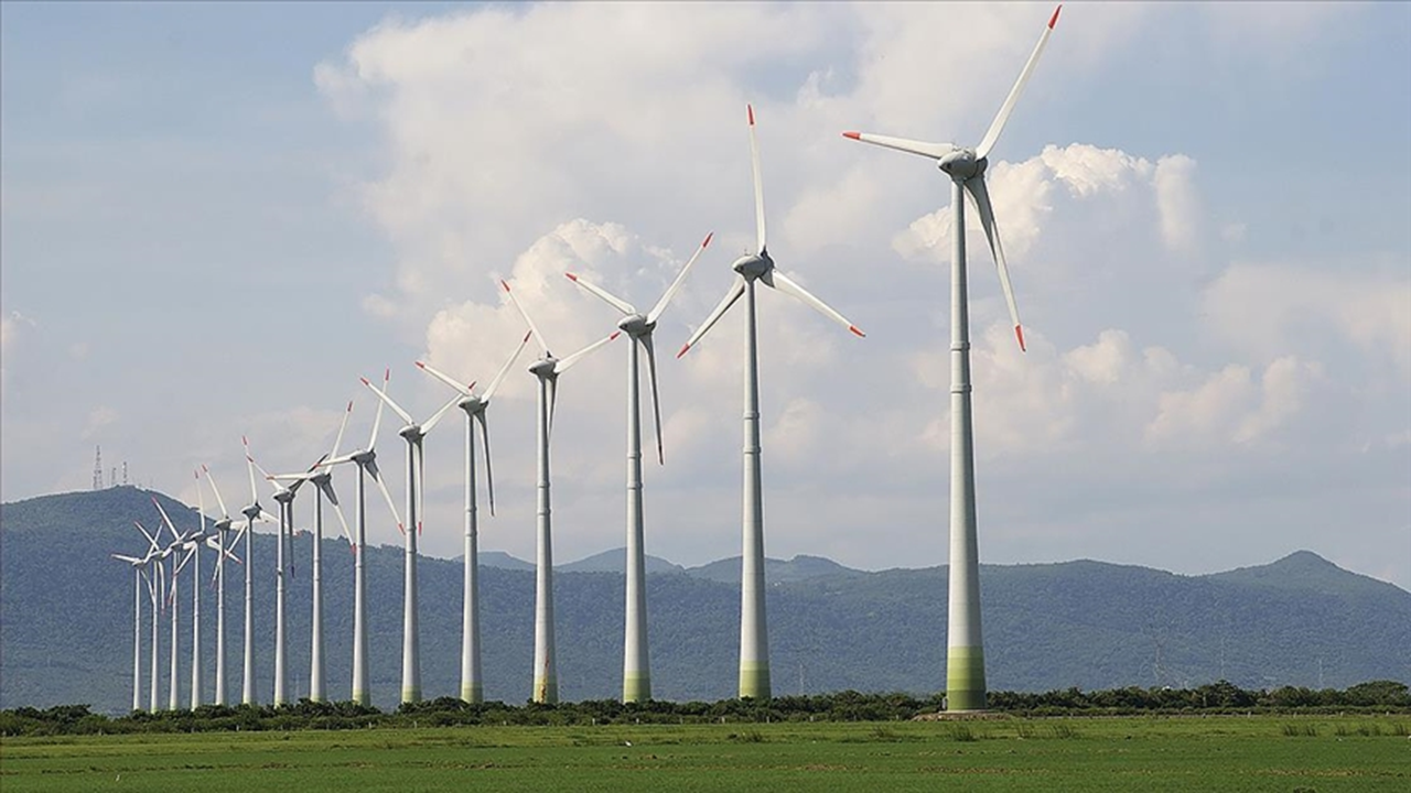 Son üç ayda 35 milyon megavatsaat elektrik yenilenebilir kaynaklardan üretildi Son üç ayda 35 milyon megavatsaat elektrik yenilenebilir kaynaklardan üretildi