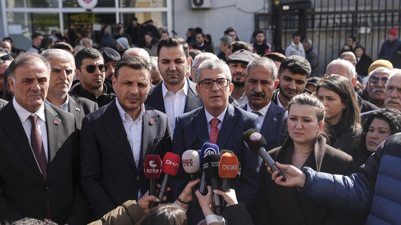 Ekrem İmamoğlu'nun 'ihaleye fesat karıştırma' suçundan yargılandığı dava ertelendi