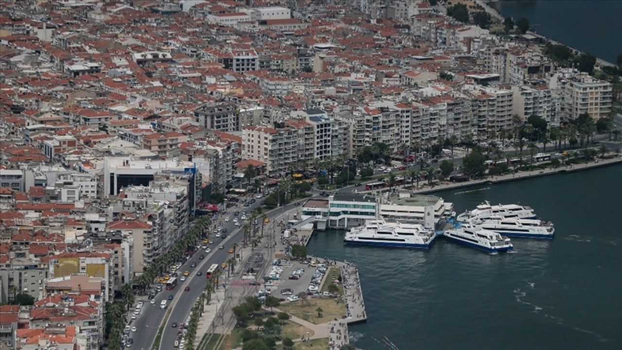 İzmir’de toplu taşımaya zam! İşte güncel bilet fiyatları...