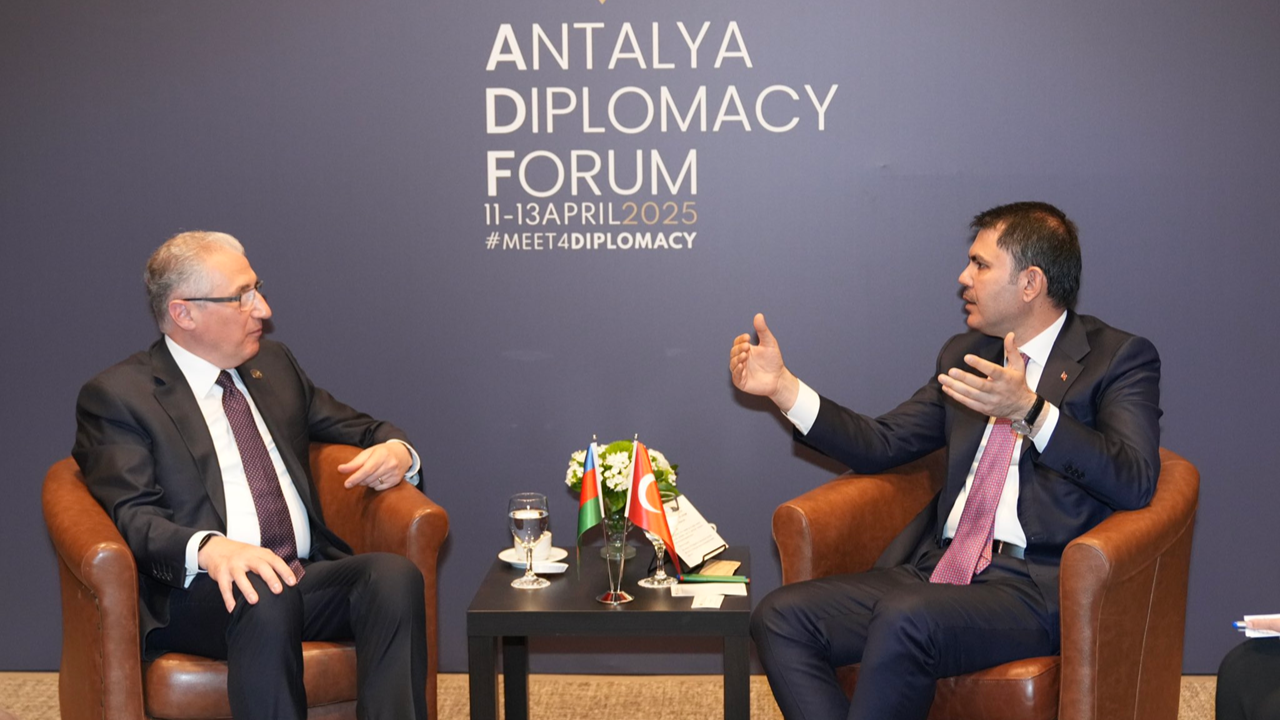 Azerbaycan ve Türkiye'nin işbirliği fırsatları masaya yatırıldı