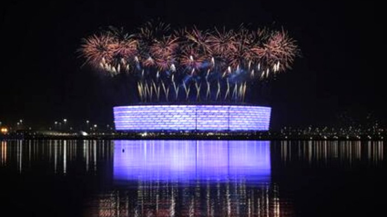 Turizmciler Baku Deki Maclar Icin Ataga Gecti Dunya Gazetesi