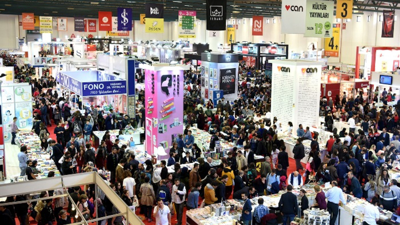 Bursa Kitap Fuari Bu Yil Erken Kapatiliyor Dunya Gazetesi