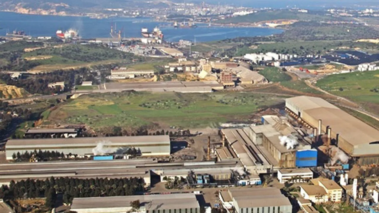 Izmir Demir Celik Iki Vardiyayi Iptal Etti Dunya Gazetesi