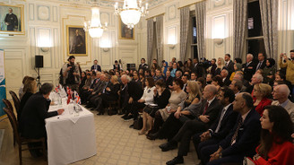 Cumhurbaşkanlığı Londra'da panel düzenledi