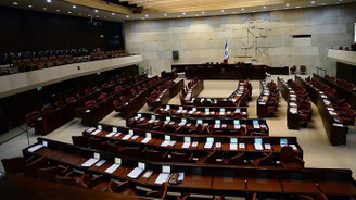 İsrail parlamentosu erken seçim için kendini feshetti