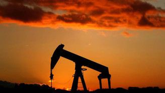 Petrol fiyatları aşağı geldi