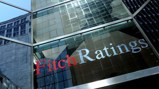 Fitch, Yunanistan'ın kredi notunu yükseltti