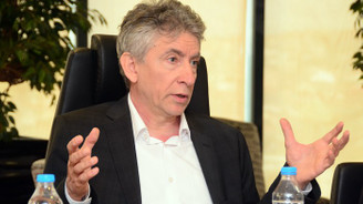 “Petrol üç ay daha 40 doları göremez”
