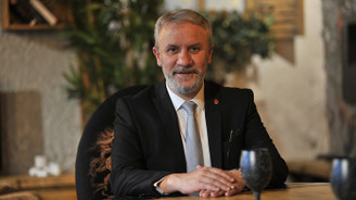 “Sağlık kurallarına uyarak iş yerlerimizi çalıştırmaya devam etmeliyiz”