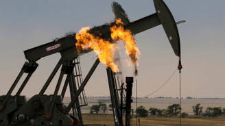 Petrol şirketleri 'sıfır emisyon' hedefinden uzak