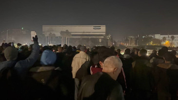 Şam'da gergin gece: Esad destekçileri ile muhalifler çatıştı