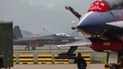 'Çin, Tayvan Boğazı'na 68 uçak ve 13 savaş gemisi gönderdi'