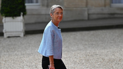 Fransa hükümeti emeklilik yaşını 64’e çıkaracak